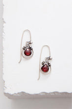 Load image into Gallery viewer, Horseshoe Earrings
